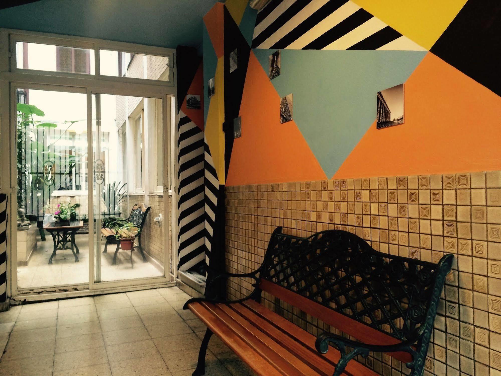 Petit Recoleta Hostel Буенос Айрес Екстериор снимка