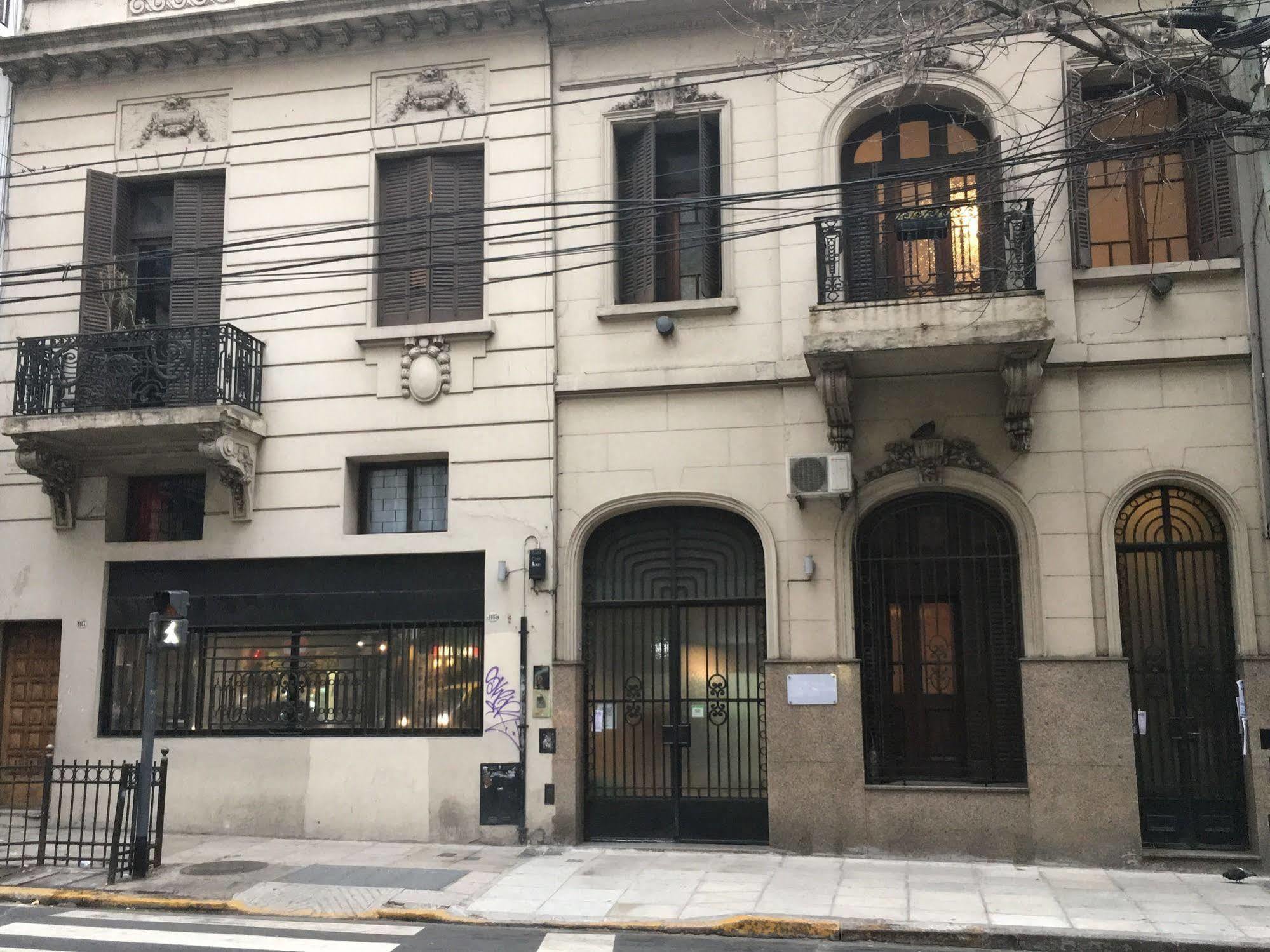 Petit Recoleta Hostel Буенос Айрес Екстериор снимка