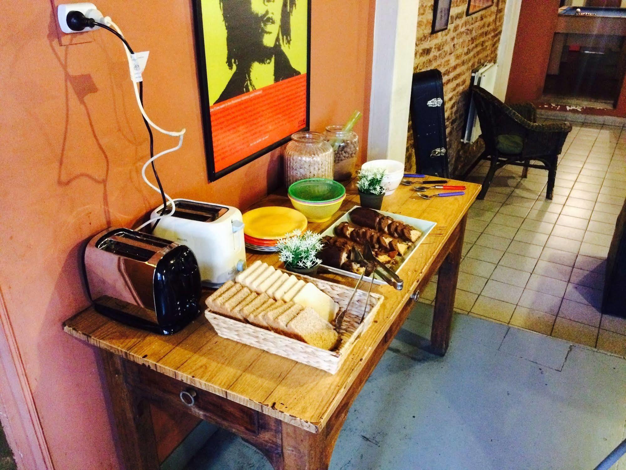 Petit Recoleta Hostel Буенос Айрес Екстериор снимка