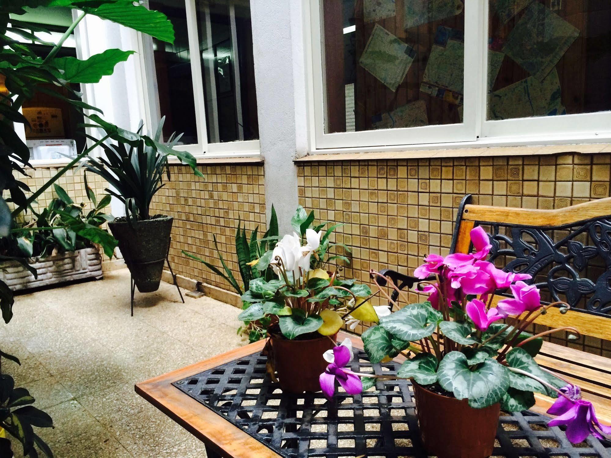 Petit Recoleta Hostel Буенос Айрес Екстериор снимка