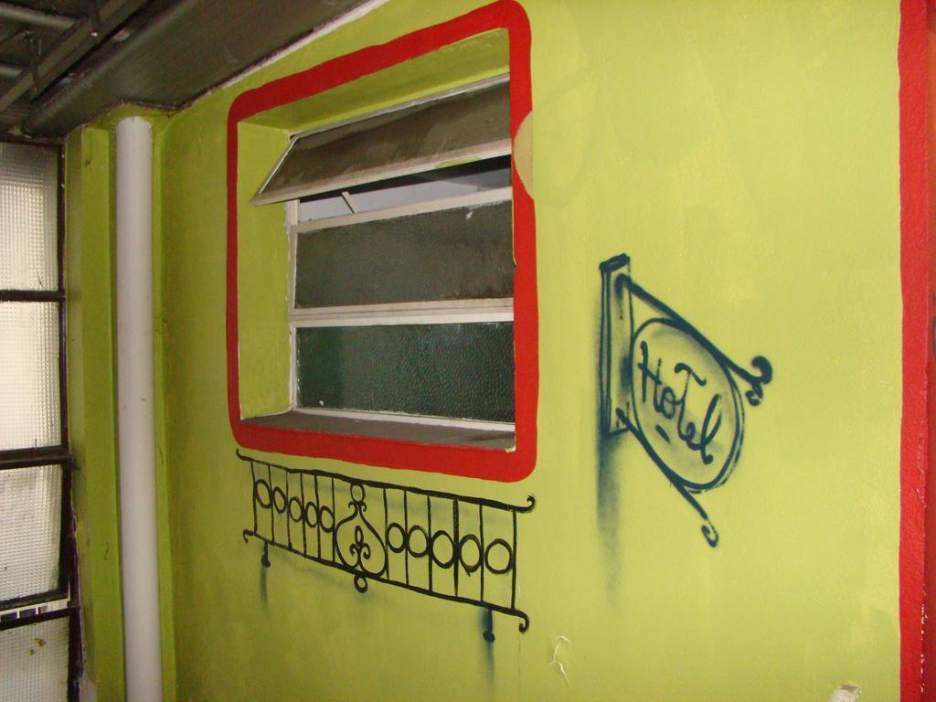 Petit Recoleta Hostel Буенос Айрес Екстериор снимка